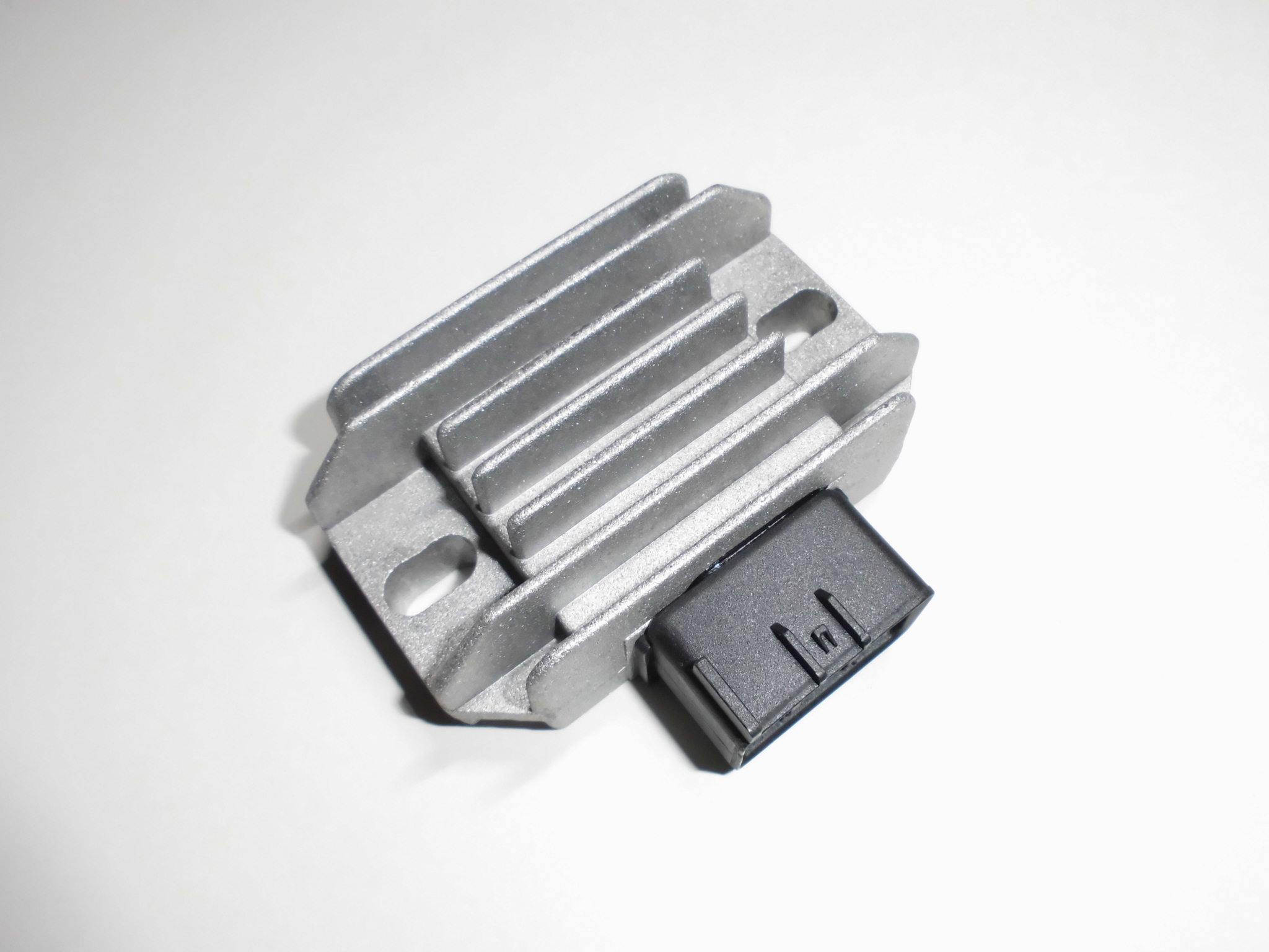 TM Racing EN/MX 660 4T 2006-2009 regulátor dobíjení