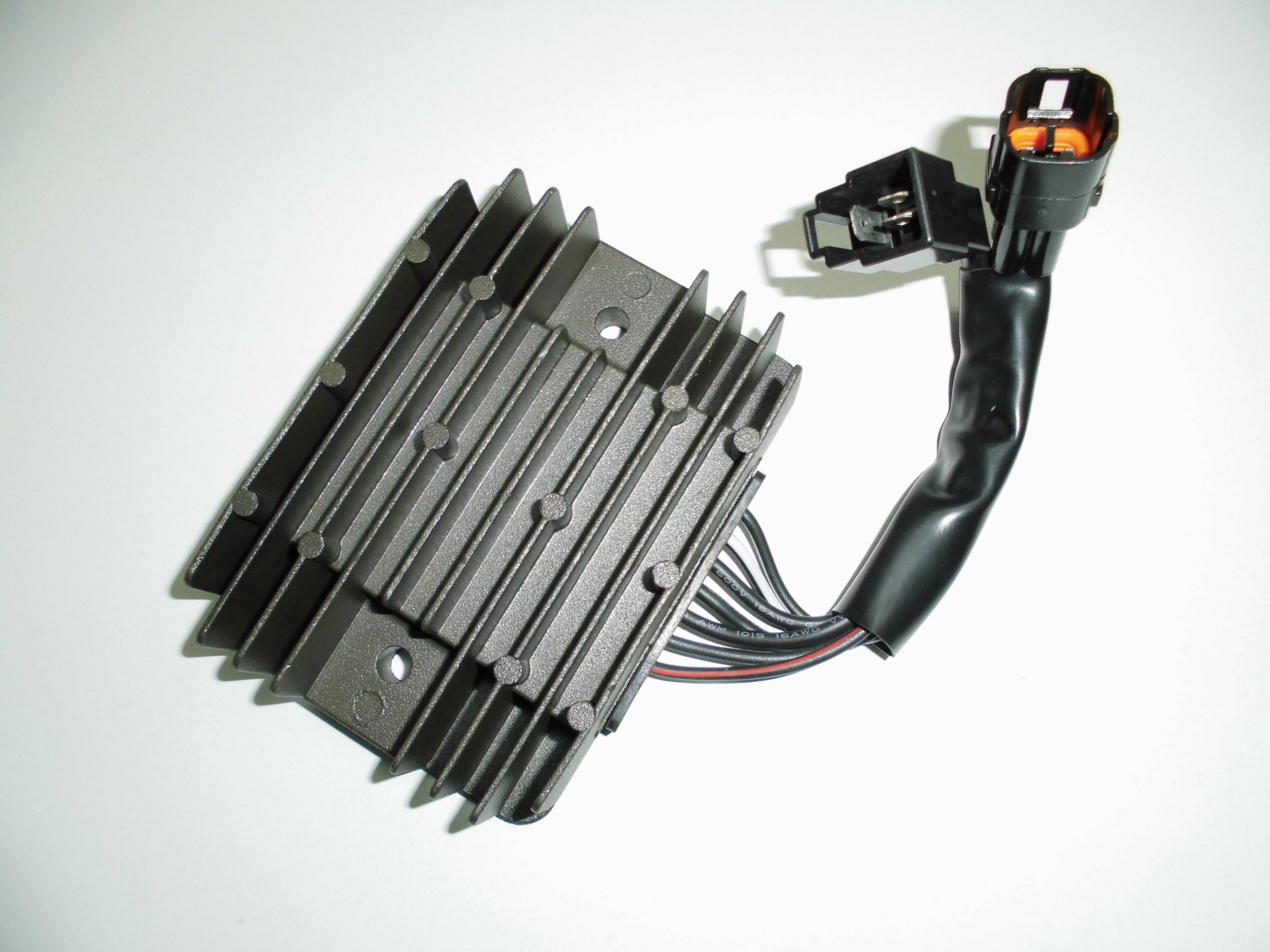 Suzuki SV 650/S 2003-2012 regulátor dobíjení