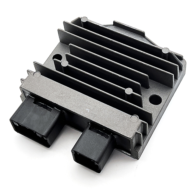 Honda FJS 400 A SW-T ABS 2009-2016 regulátor dobíjení